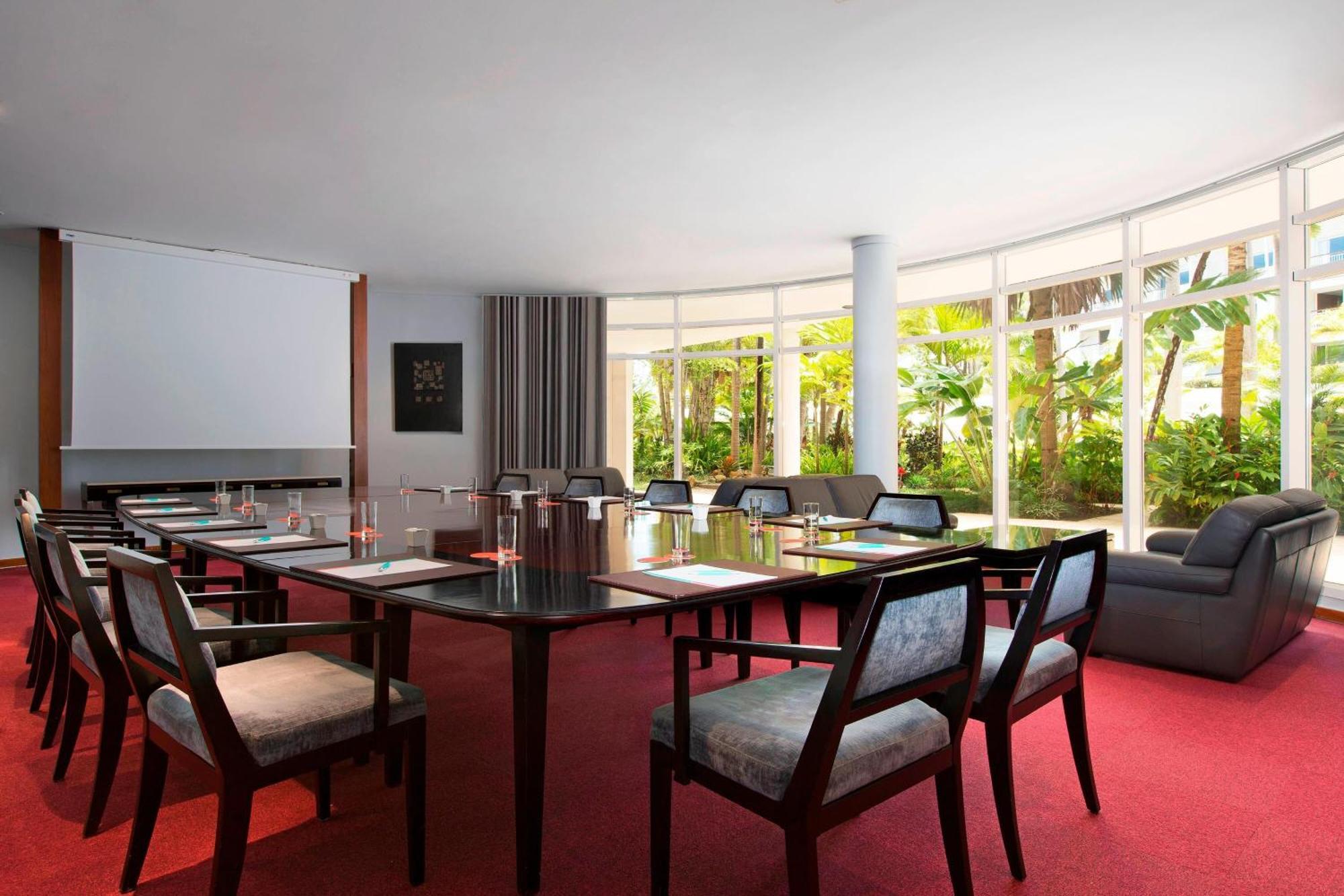 Le Meridien Noumea Resort & Spa Buitenkant foto